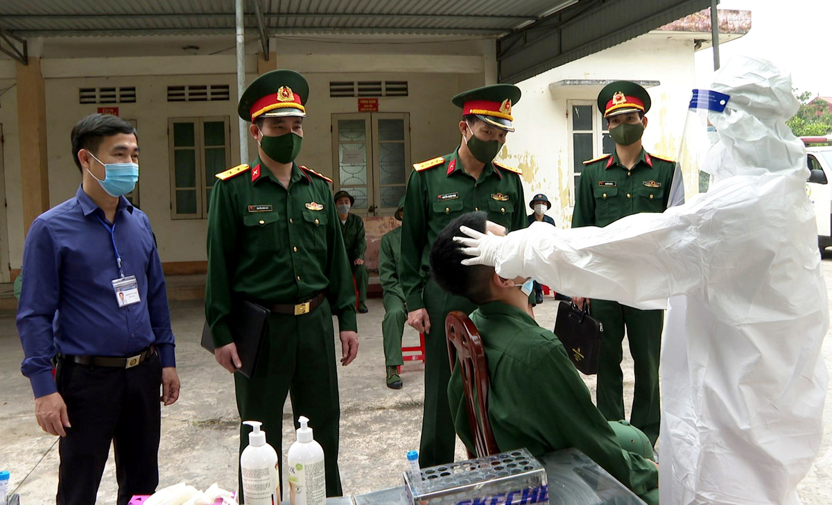 Tỉnh Hải Dương xét nghiệm Covid-19 lần 2 cho thanh niên nhập ngũ năm 2021